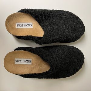 STEVE MADDEN Black Slip-on Slipper Size 7 Women